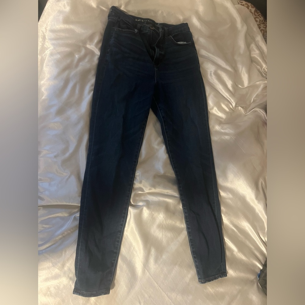 Dark washed curvy jean